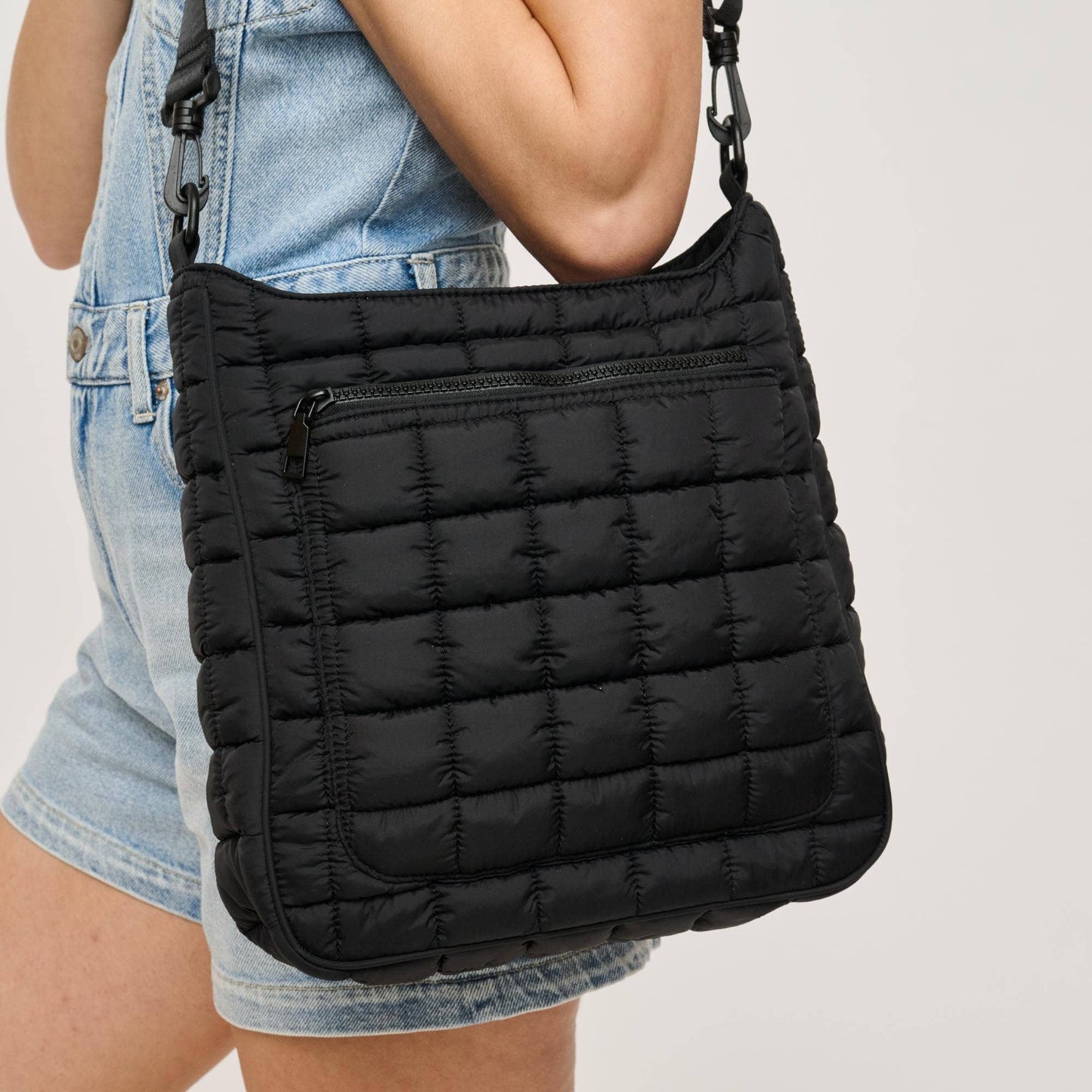 Fia Quilted Puffer Nylon Crossbody: Periwinkle