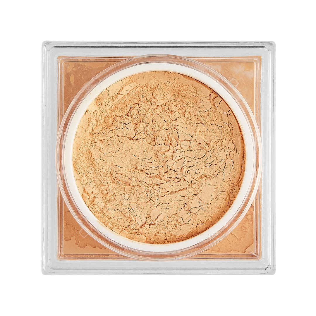 SOFT FOCUS SETTING POWDER: Vanilla Bean - Soft ivory matte
