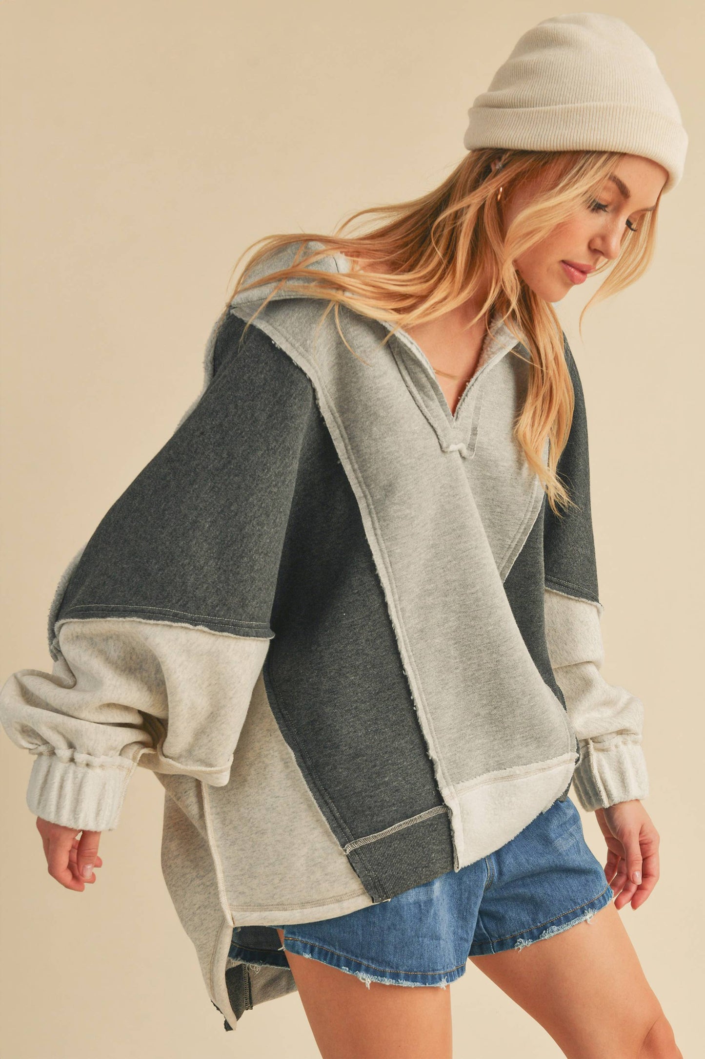 952CK Lallie Sweatshirt: Gray / L / Sweatshirt