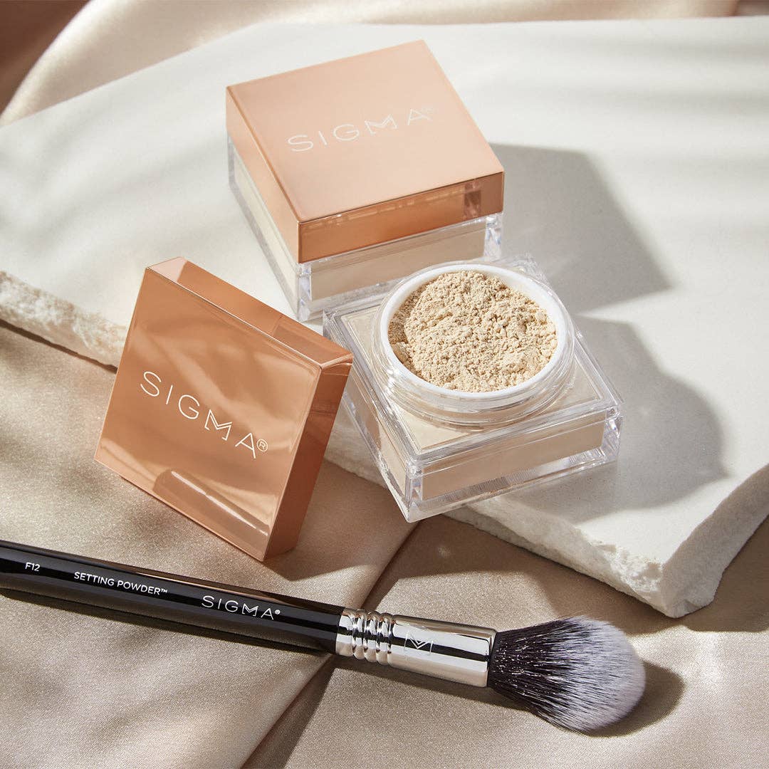 SOFT FOCUS SETTING POWDER: Vanilla Bean - Soft ivory matte
