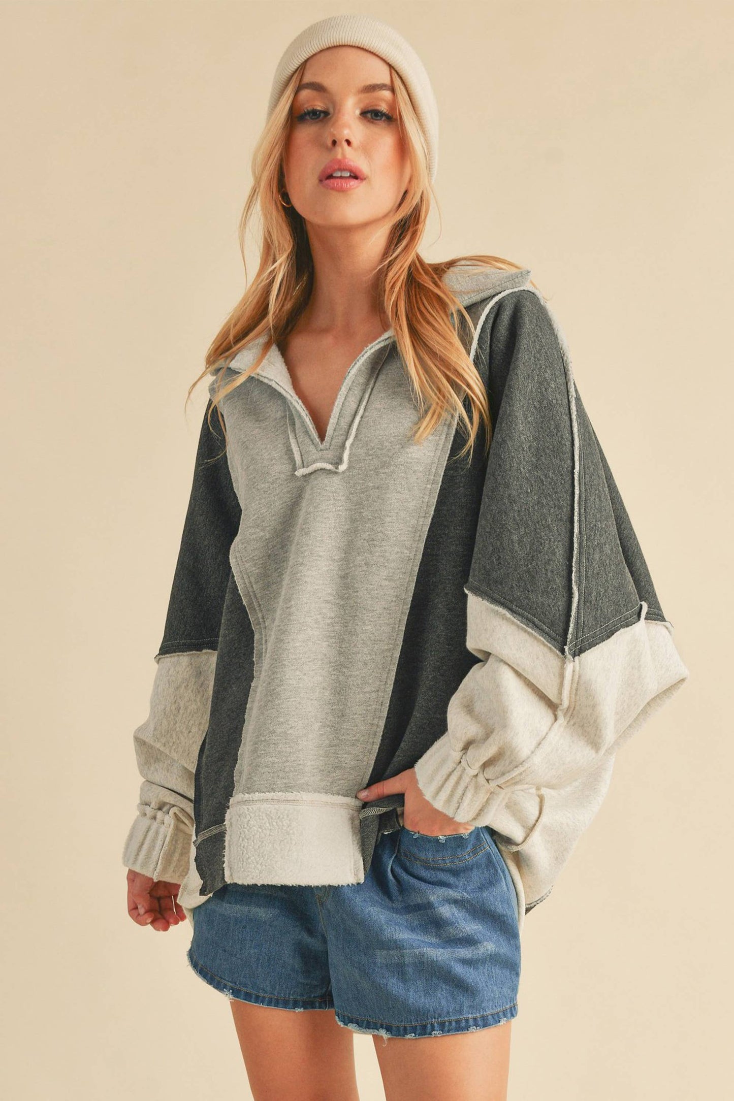 952CK Lallie Sweatshirt: Oat / L / Sweatshirt