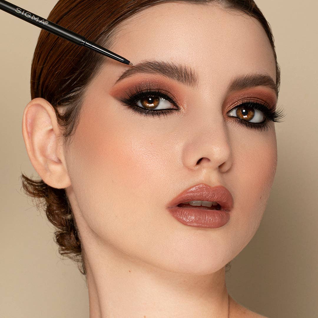 FILL + BLEND BROW PENCIL: Medium Brow